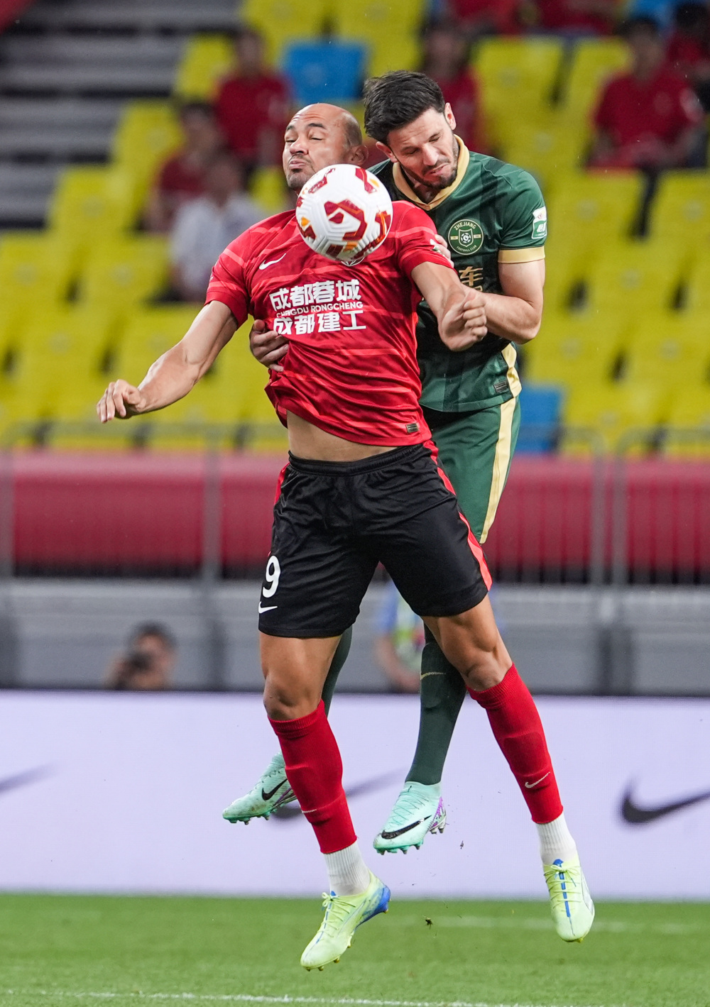 的多年效力 的多年效力