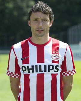 球员们纷纷 球员们纷纷