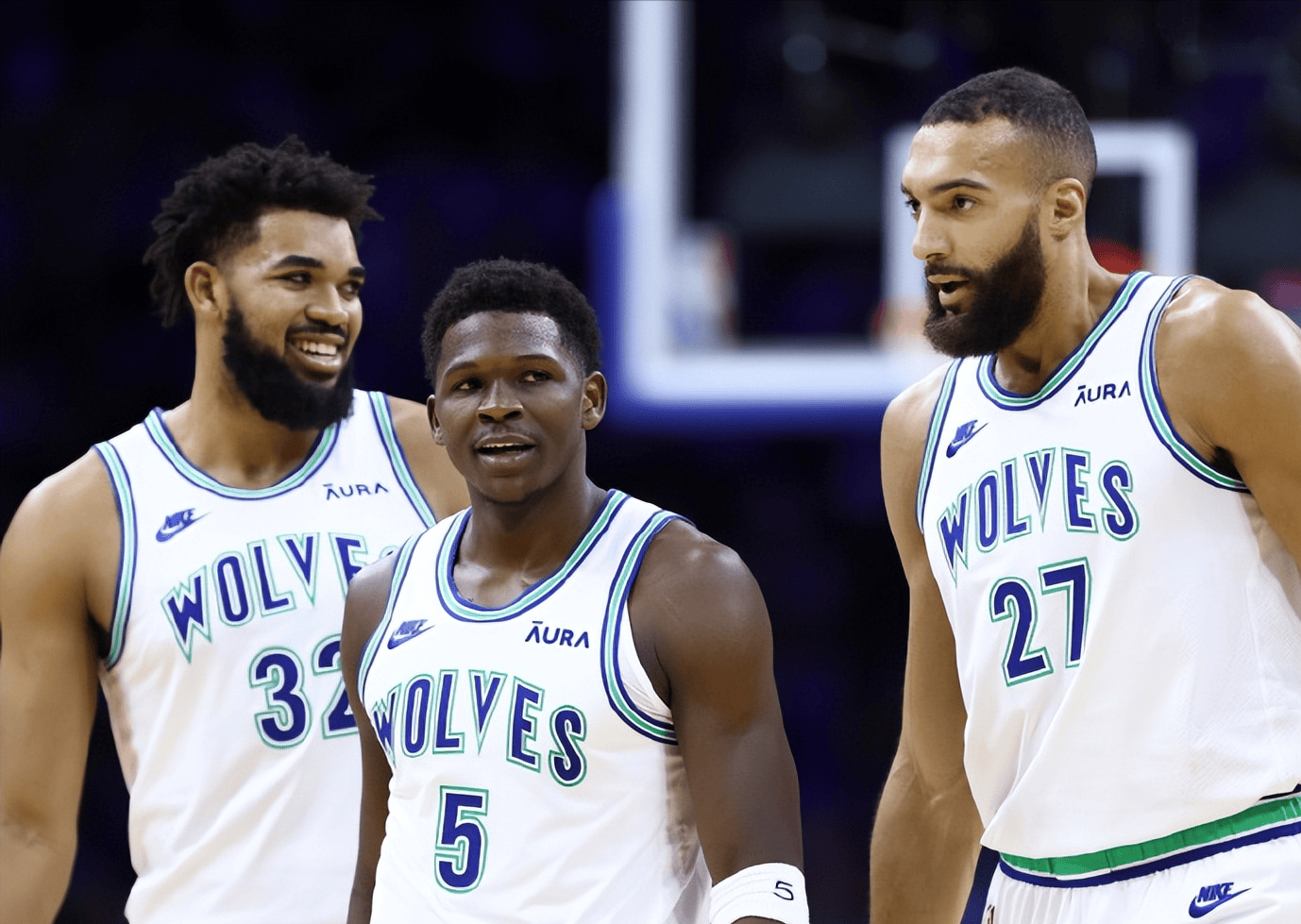 谁能在喧嚣 谁能在喧嚣